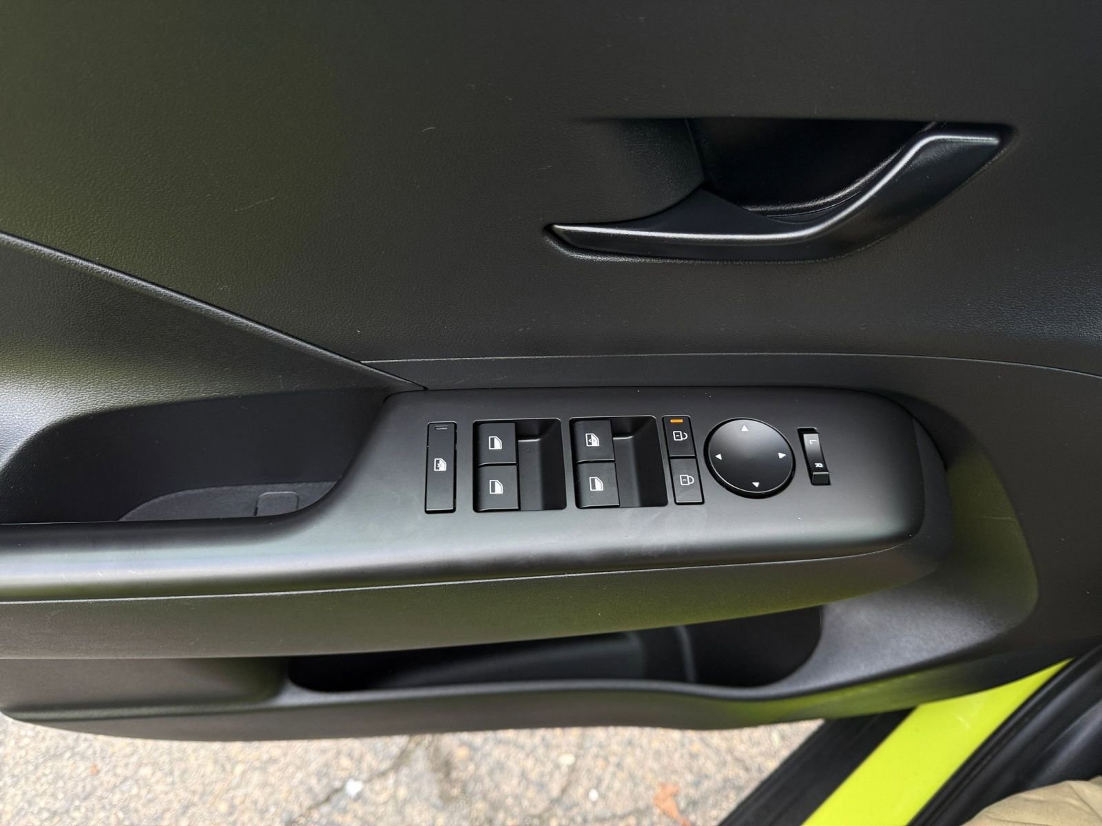 Used 2025 Hyundai Kona SEL image 20