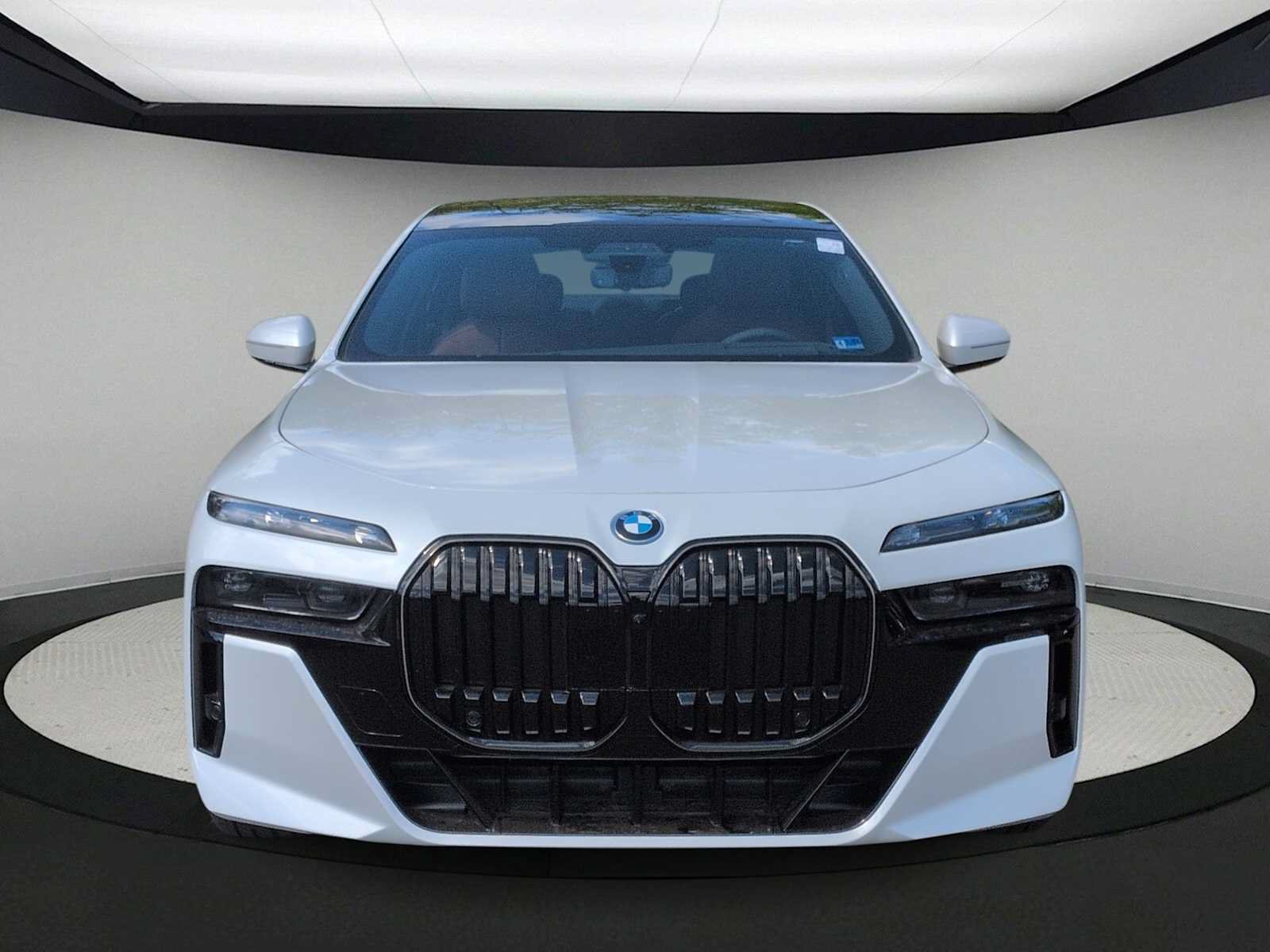 New 2026 BMW i7 xDrive60 w/ Executive Package AWD/4WD image 3