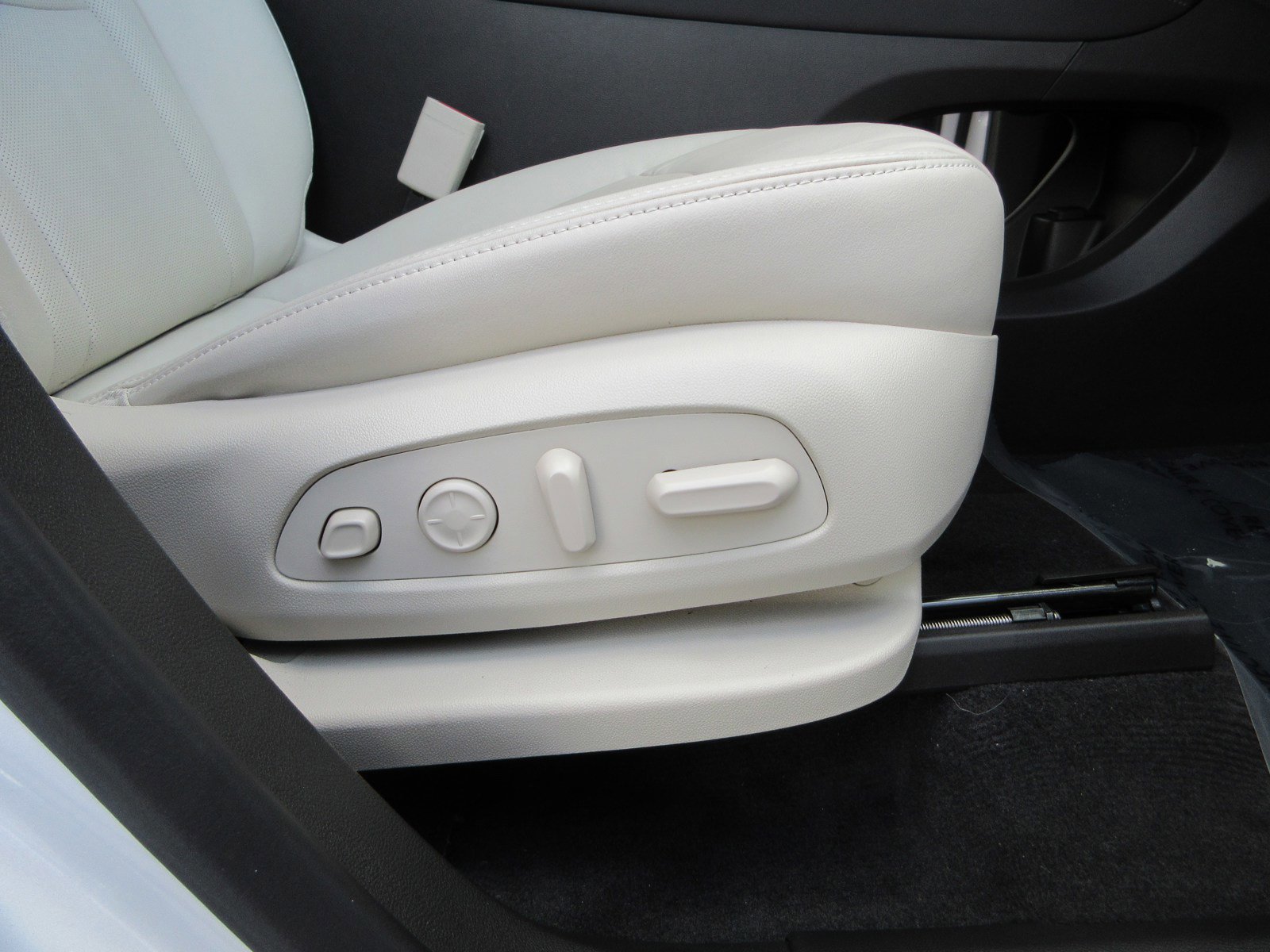Used 2023 Buick Enclave Premium w/ Experience Buick Package AWD/4WD image 27