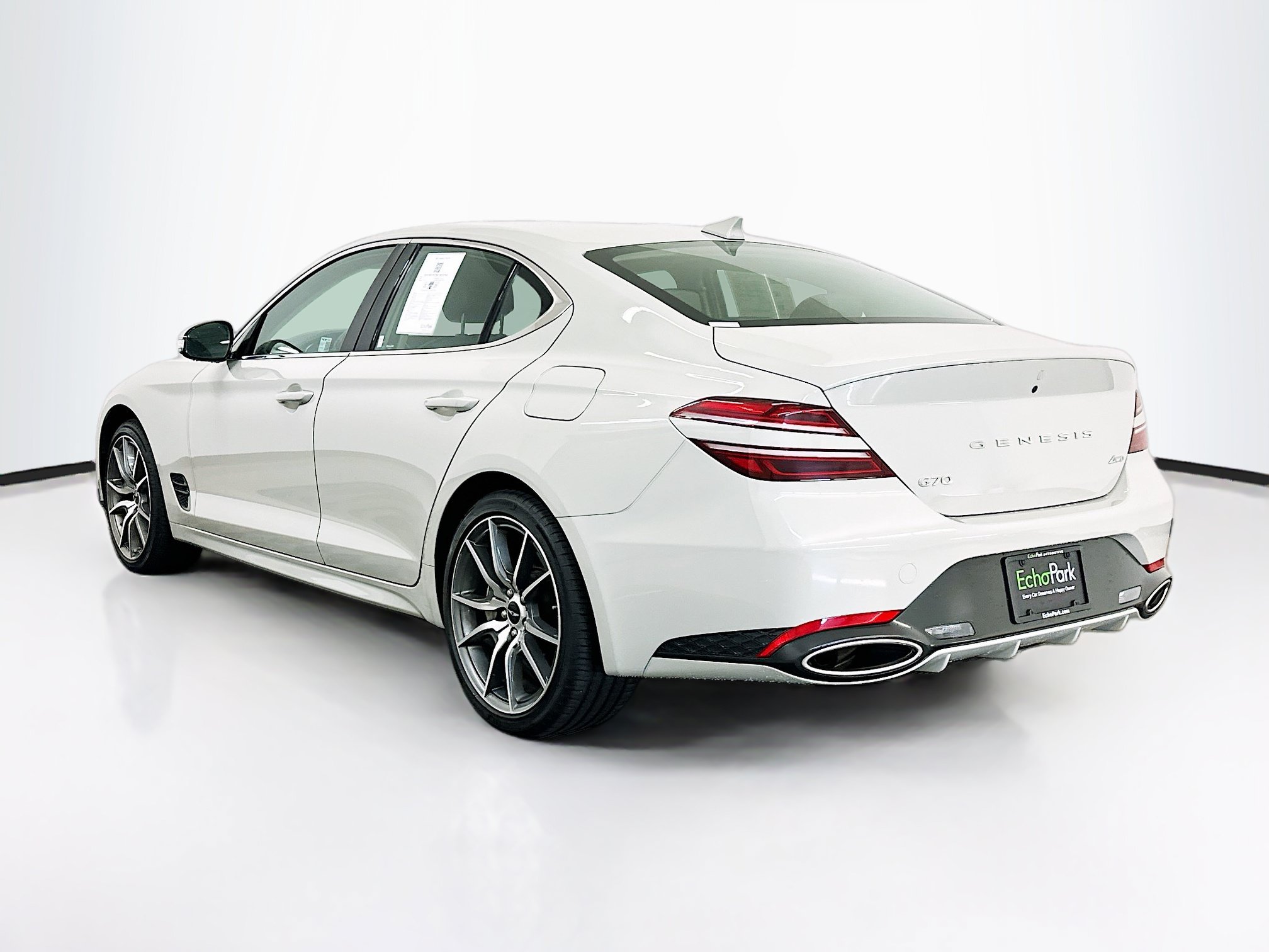 Used 2025 Genesis G70 2.5T AWD/4WD image 5