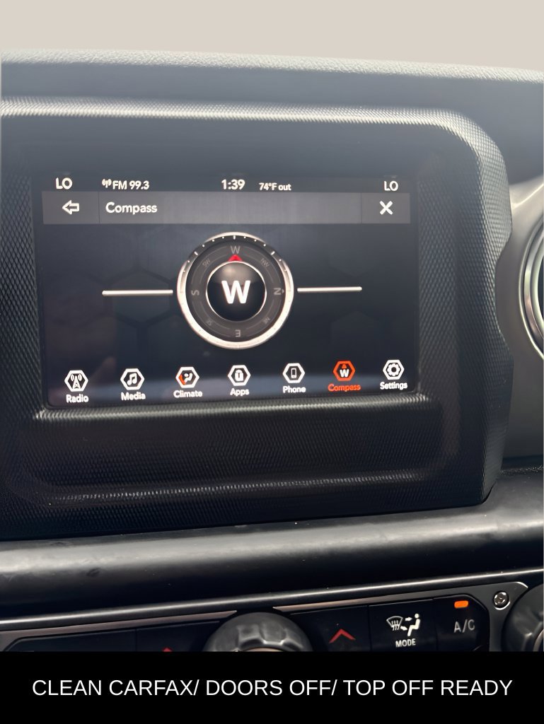 Used 2019 Jeep Wrangler Unlimited Sahara AWD/4WD image 27