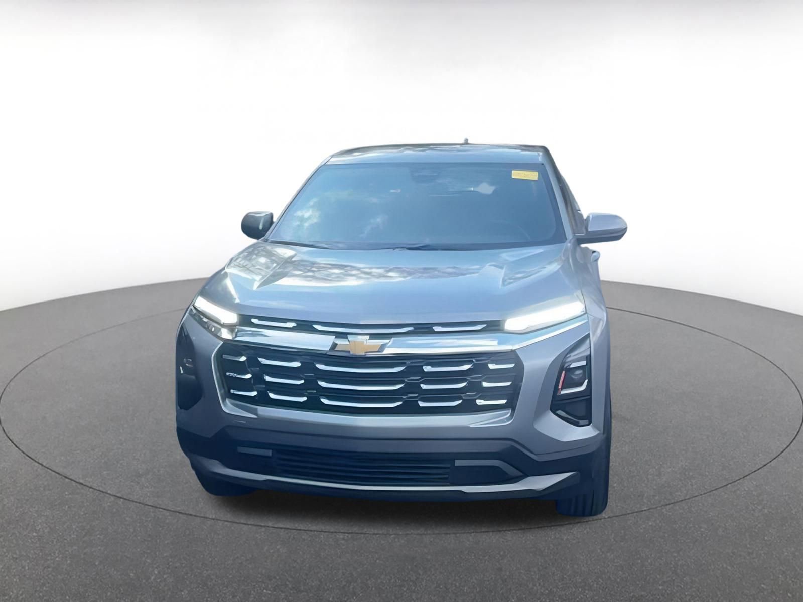 Used 2025 Chevrolet Equinox LT image 4