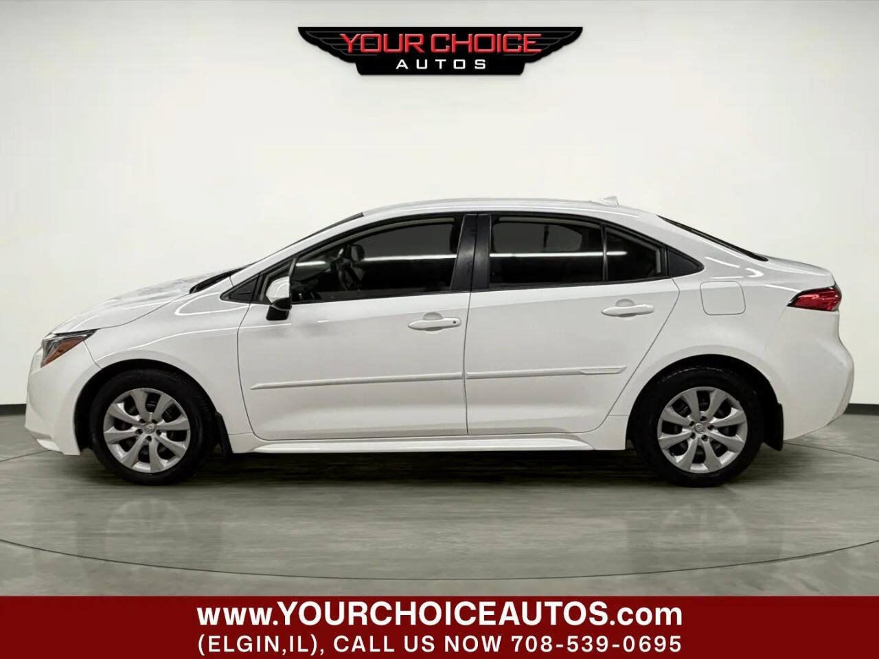 Used 2023 Toyota Corolla LE FWD image 2