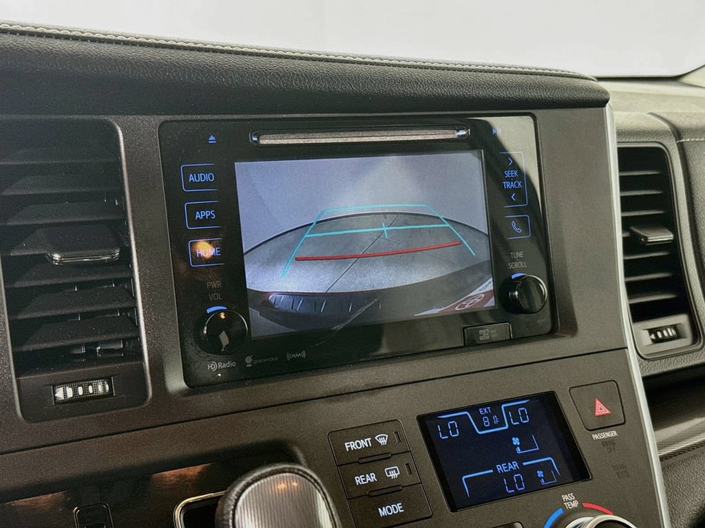 Certified 2017 Toyota Sienna SE Premium FWD image 15