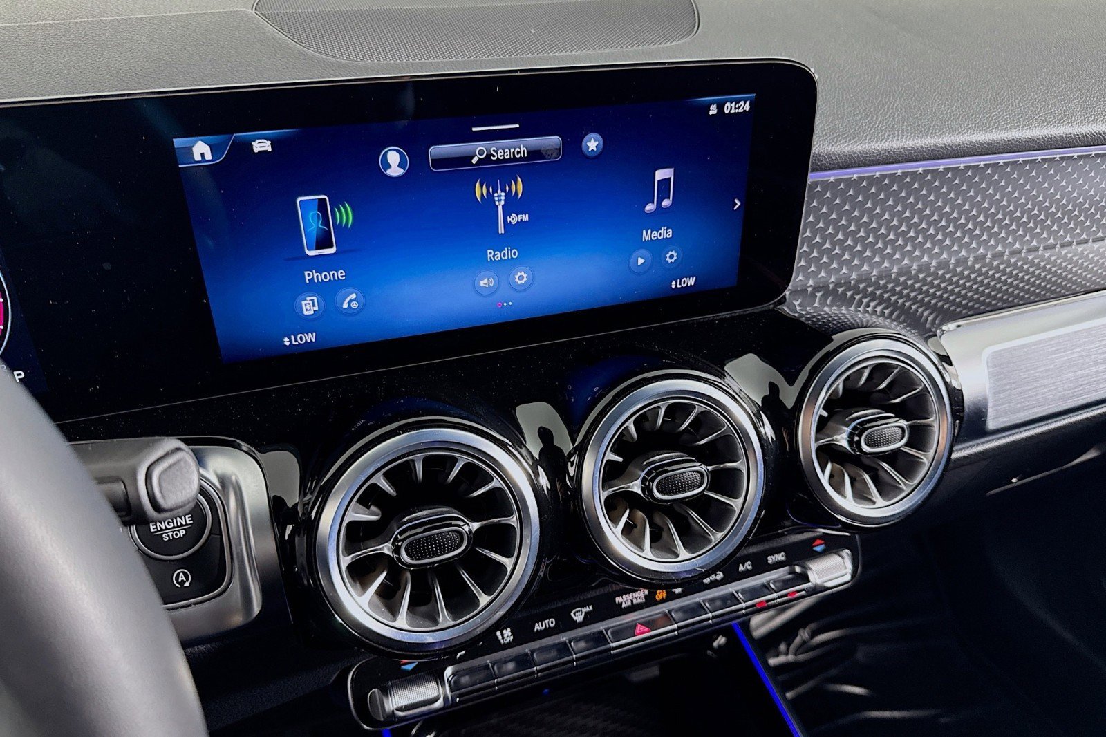 Certified 2025 Mercedes-Benz GLB 250 image 20