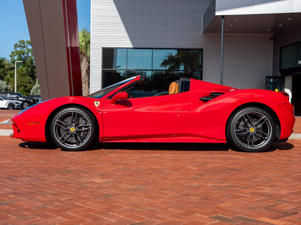 Certified 2019 Ferrari 488 Spider RWD image 3