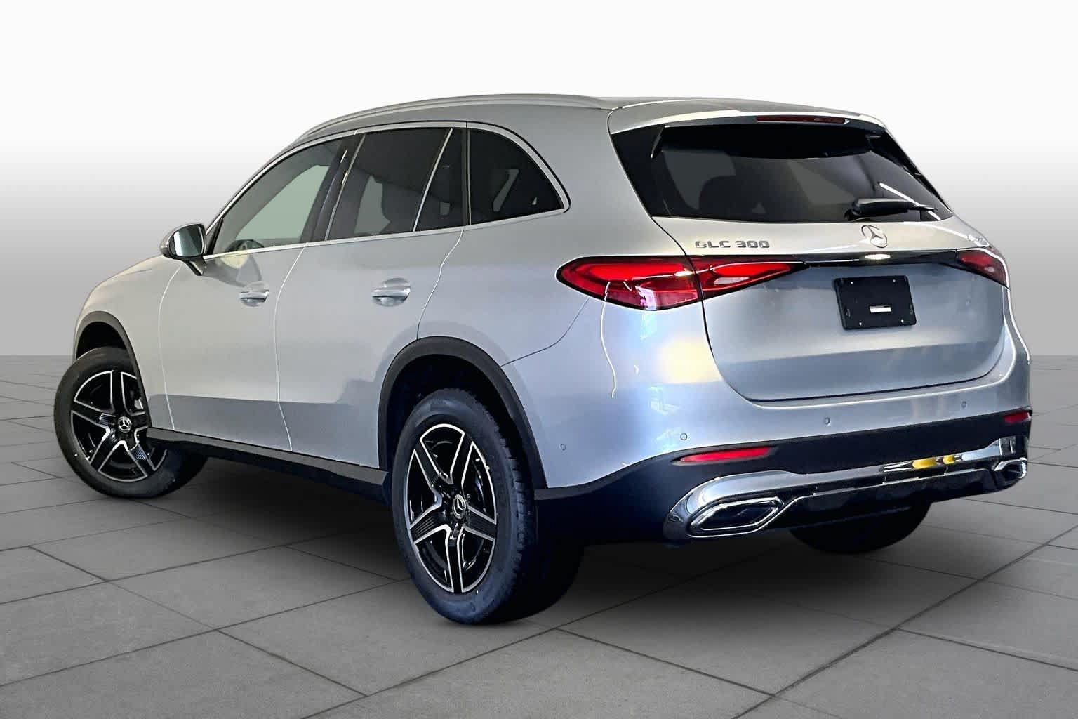 New 2027 Mercedes-Benz GLC 300 4MATIC image 3