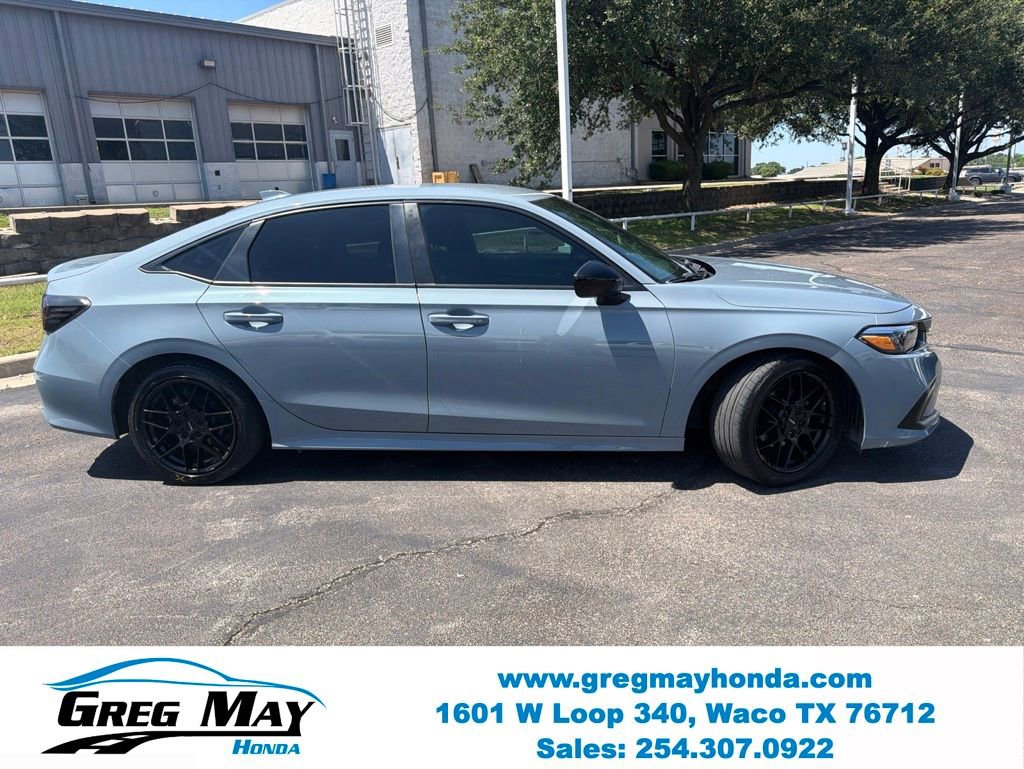 Used 2023 Honda Civic Sport image 2