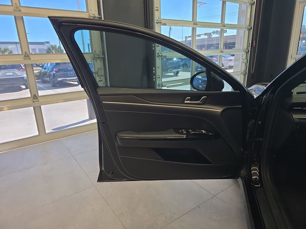Certified 2025 Kia K5 GT-Line image 16