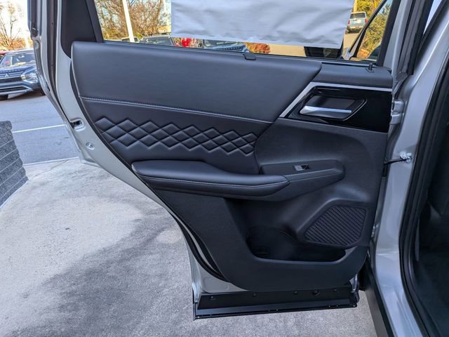 New 2025 Mitsubishi Outlander SEL Black Edition image 26