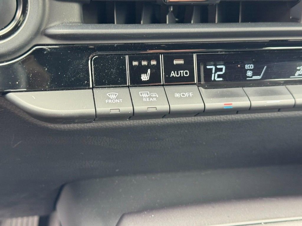 Used 2023 Toyota Crown AWD/4WD image 20