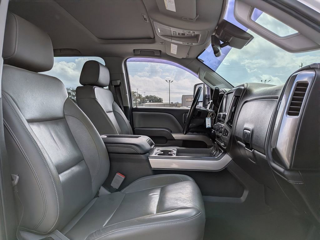 Used 2018 Chevrolet Silverado 3500 LTZ w/ Duramax Plus Package image 33