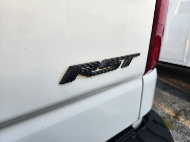 Used 2022 Chevrolet Silverado 1500 RST w/ Safety Package RWD image 9