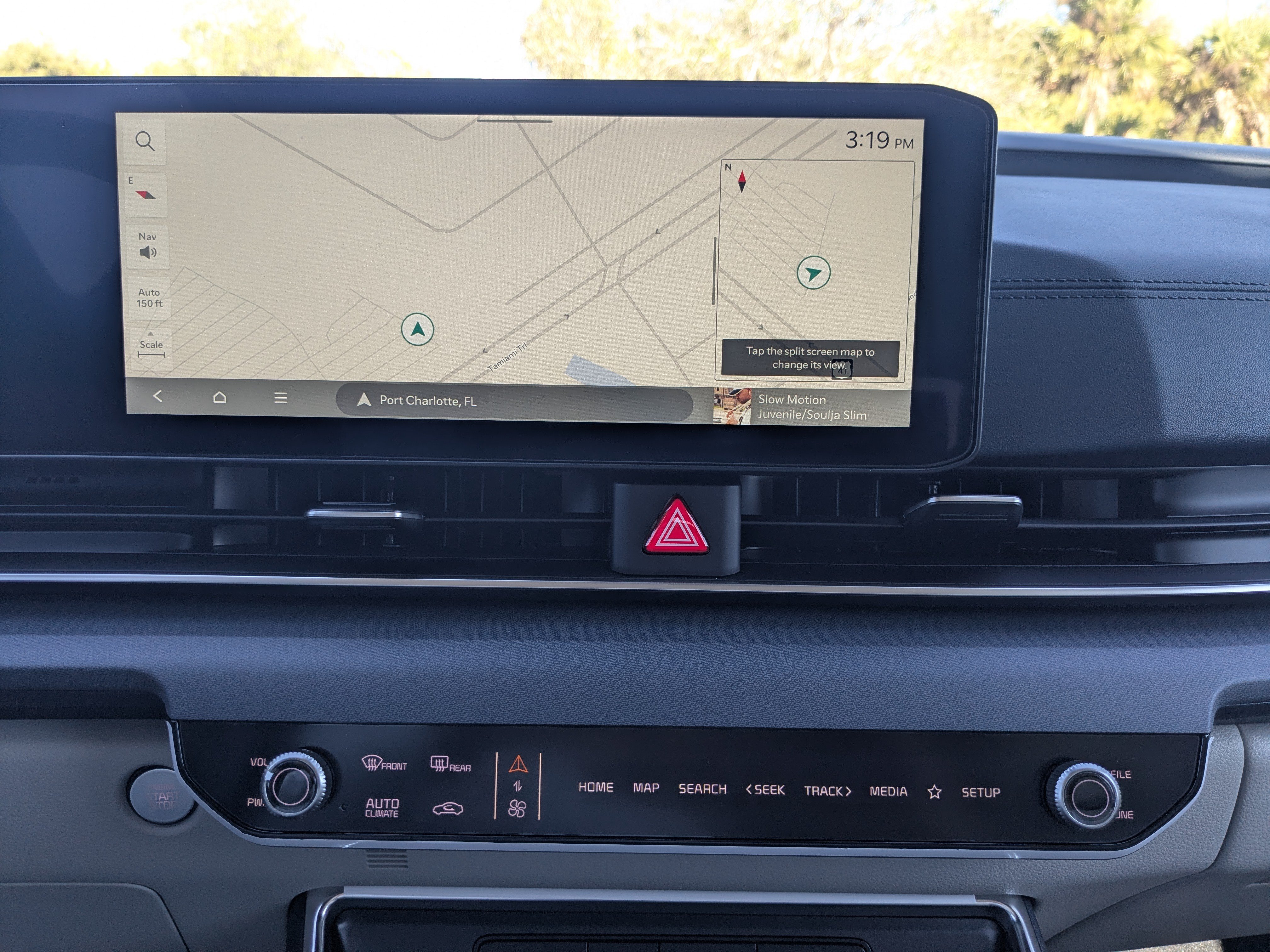 New 2026 Kia Carnival EX FWD image 35