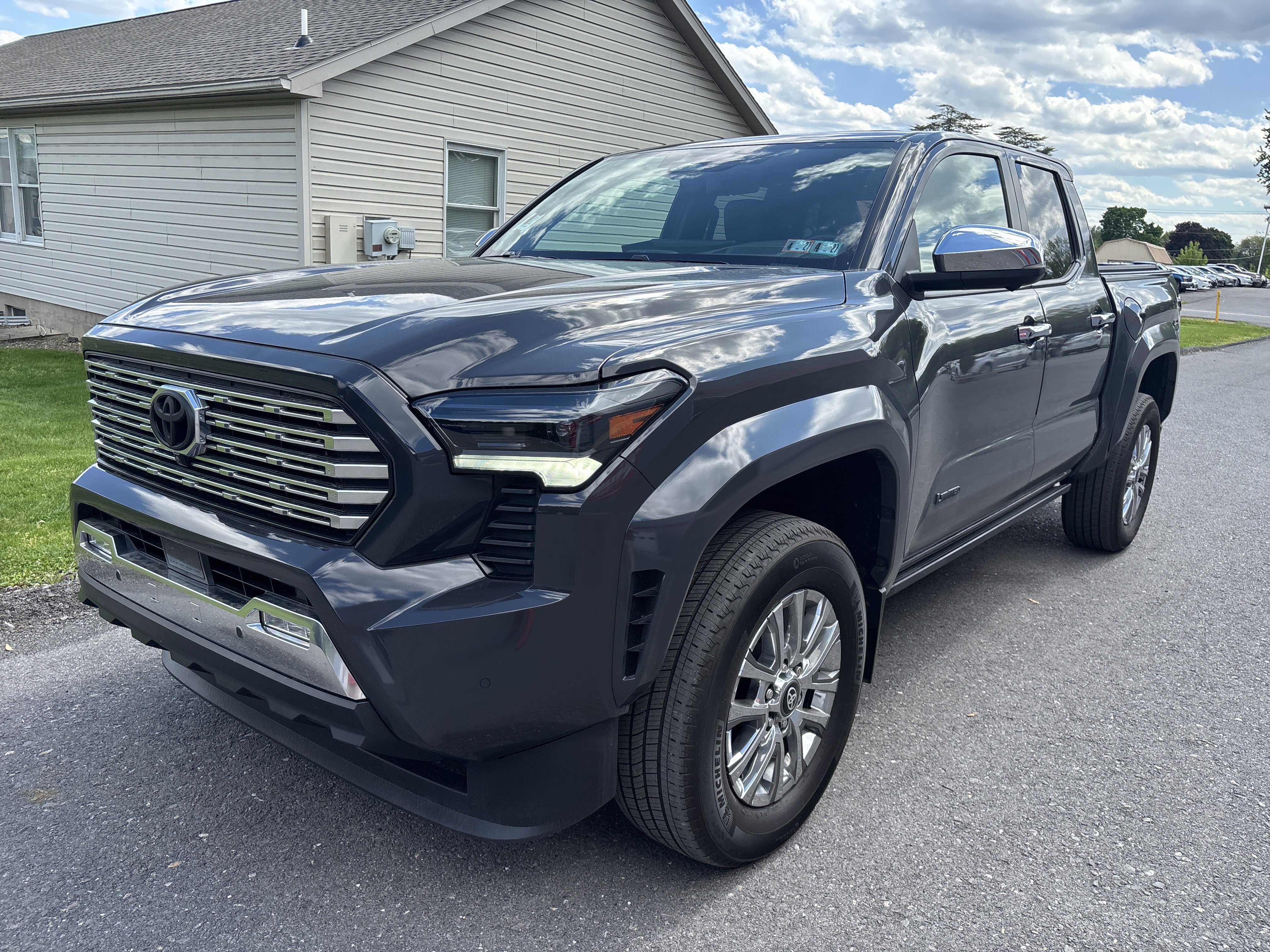 Certified 2024 Toyota Tacoma Limited w/ Limited Package (LT) AWD/4WD image 7