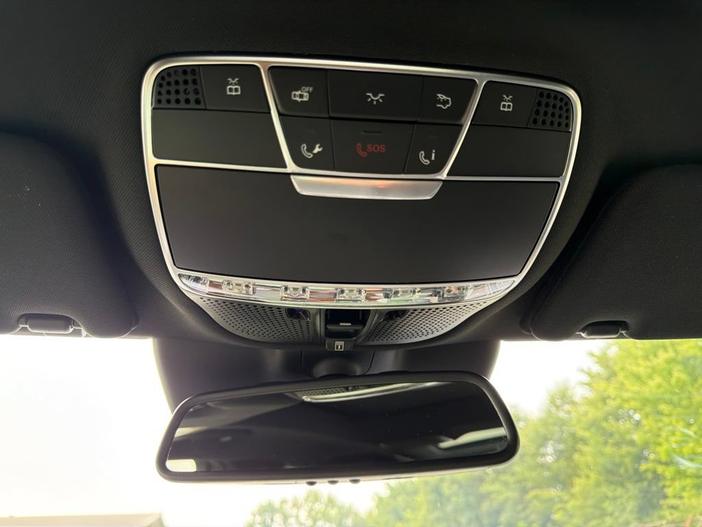 Used 2015 Mercedes-Benz S 550 4MATIC Sedan image 40