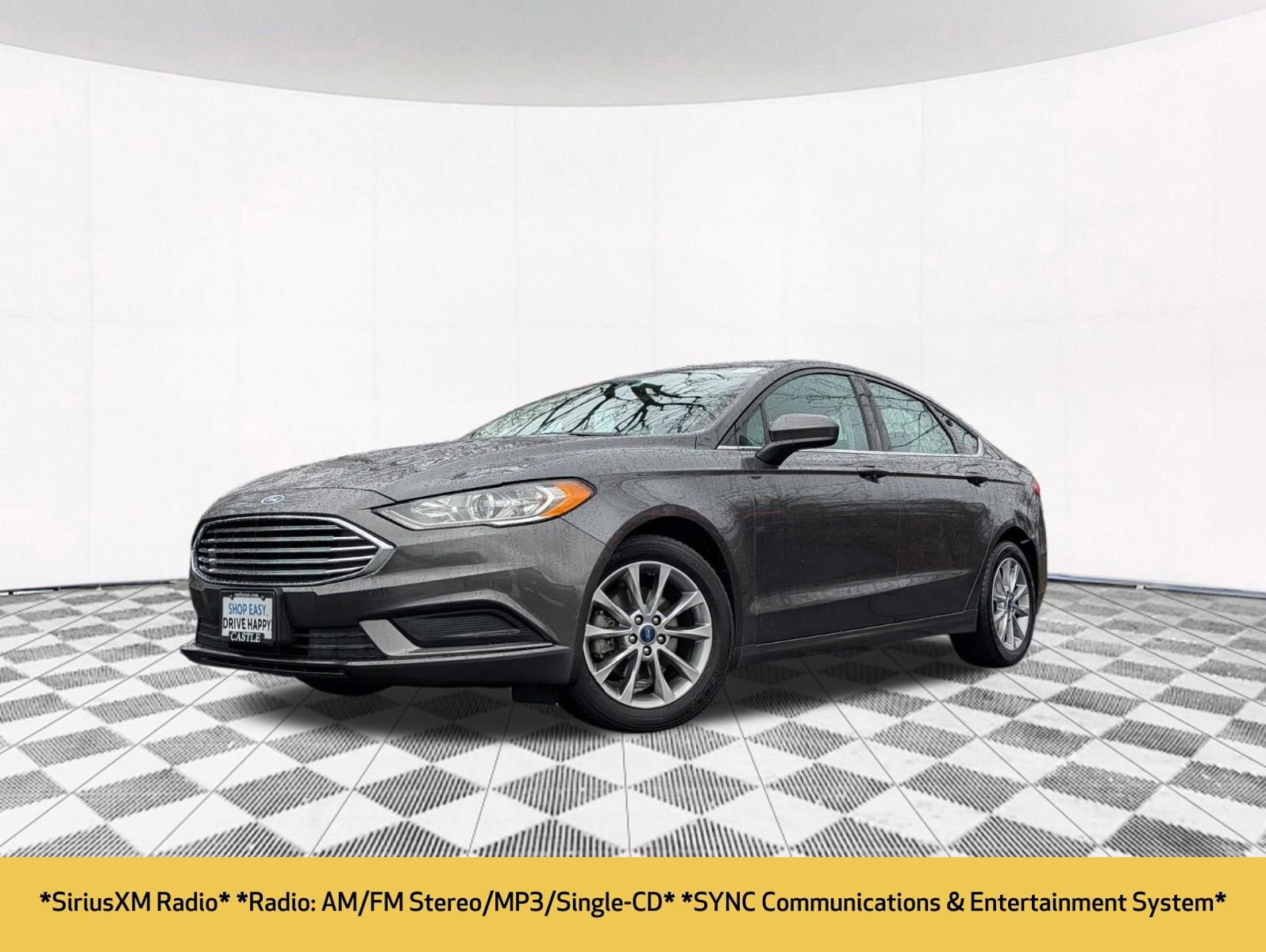 Used 2017 Ford Fusion SE image 2