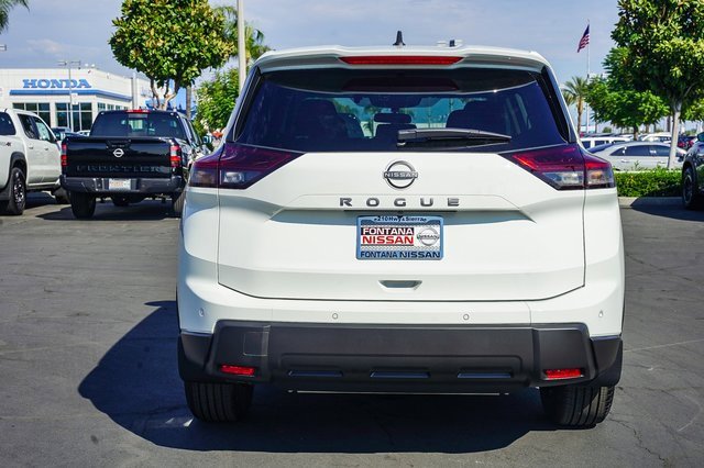 New 2026 Nissan Rogue S image 5