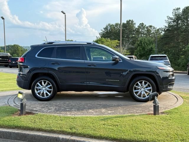Used 2018 Jeep Cherokee Limited AWD/4WD image 8
