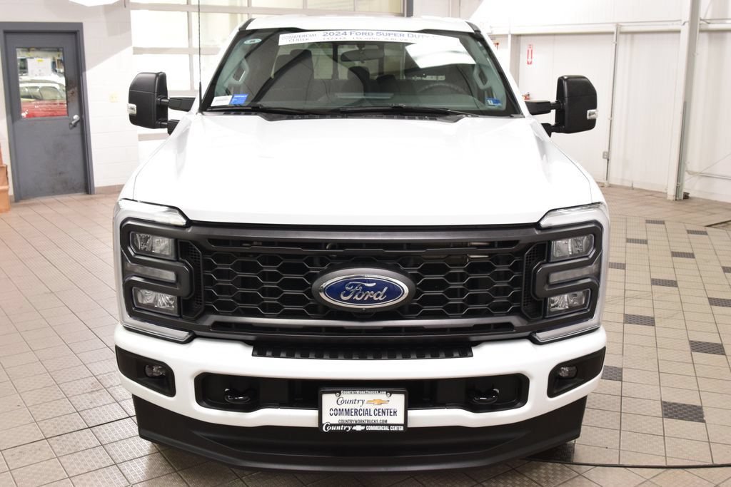 Used 2024 Ford F250 XL w/ STX Appearance Package AWD/4WD image 2