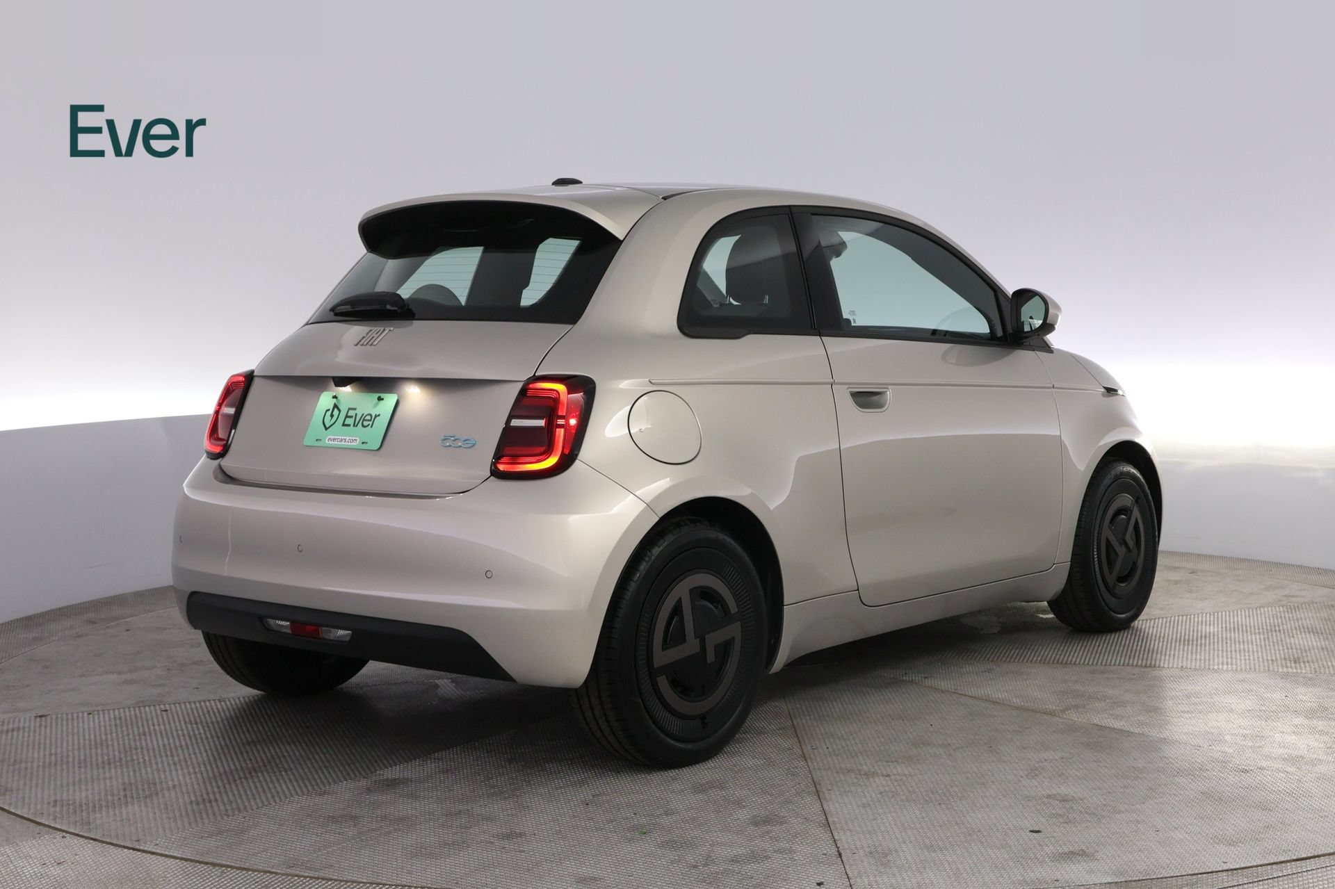 Used 2025 FIAT 500 e FWD image 3