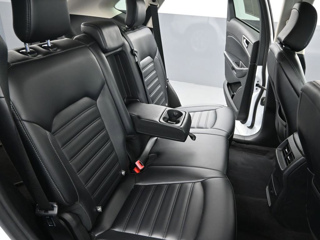 Used 2023 Ford Edge SEL image 27