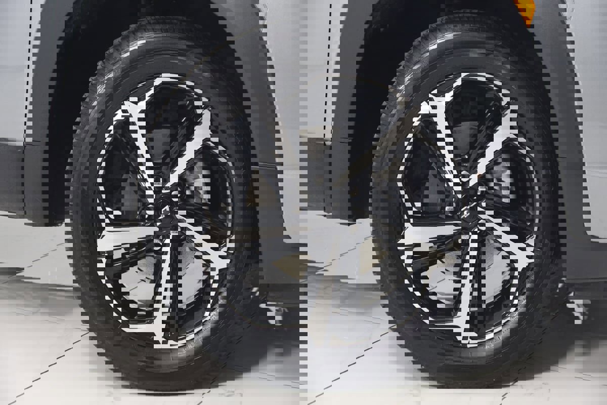 Used 2023 Chevrolet TrailBlazer RS image 13