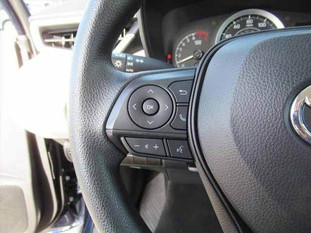 Used 2022 Toyota Corolla LE image 17