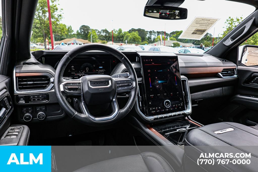 Used 2025 GMC Yukon Denali AWD/4WD image 31