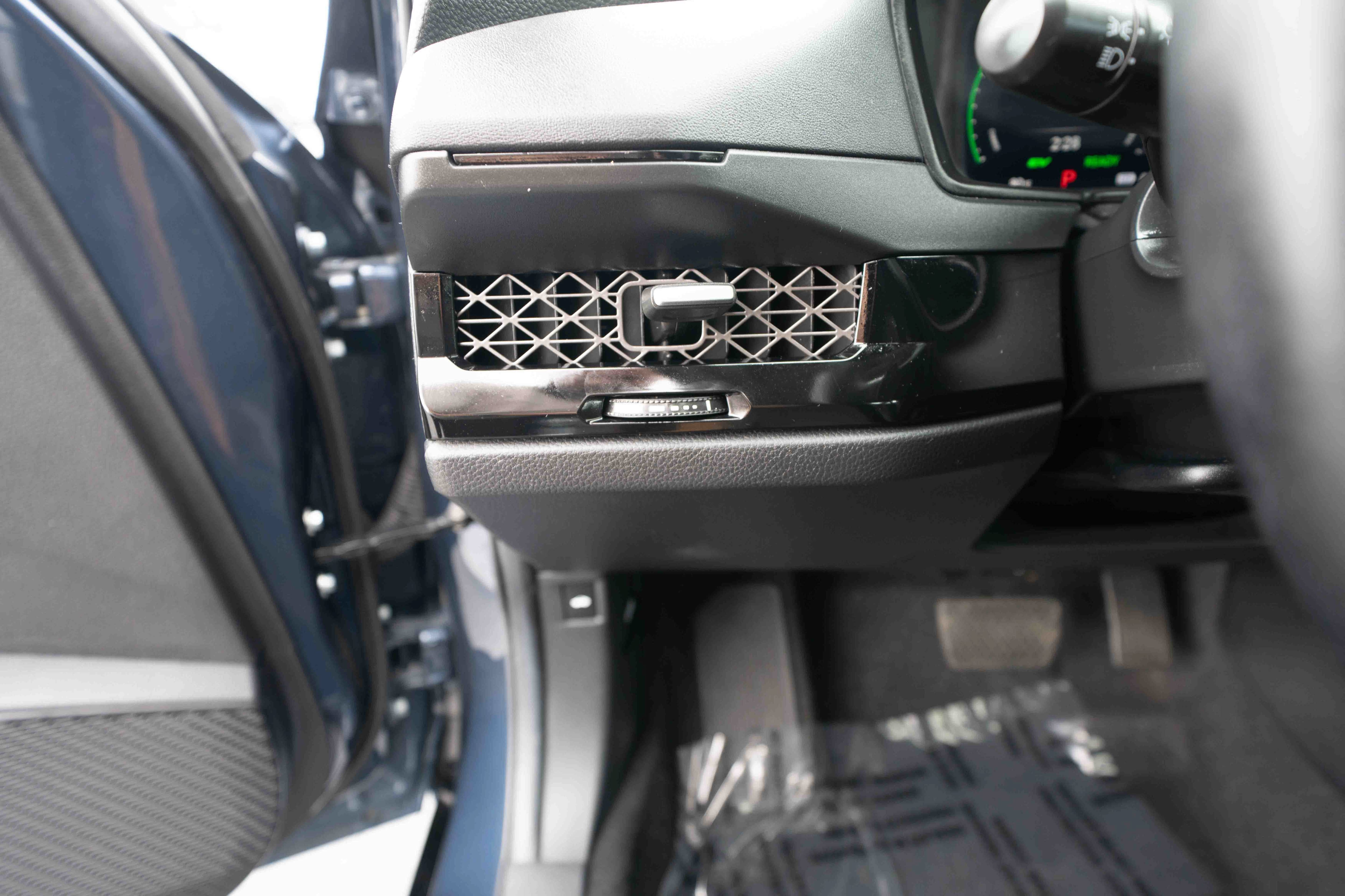 Used 2025 Honda Accord EX-L image 11