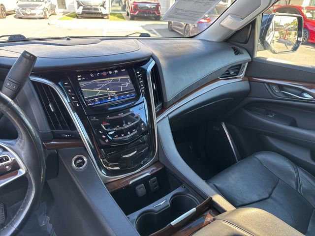 Used 2019 Cadillac Escalade Premium Luxury image 19