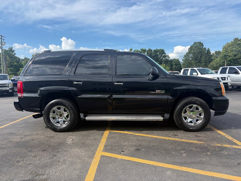 Used 2005 Cadillac Escalade AWD image 5