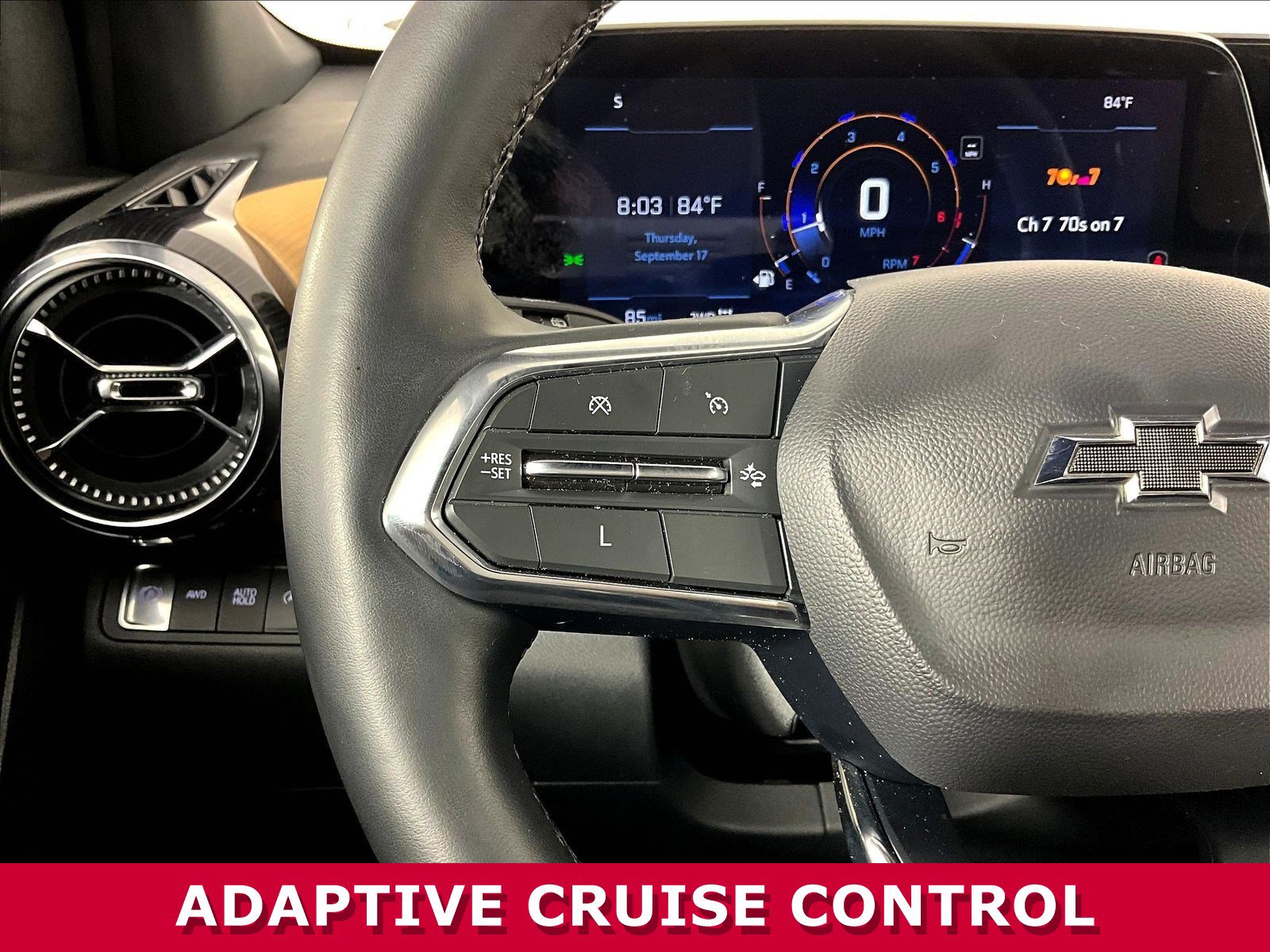 Used 2025 Chevrolet Equinox ACTIV w/ Safety and Technology Package AWD/4WD image 11