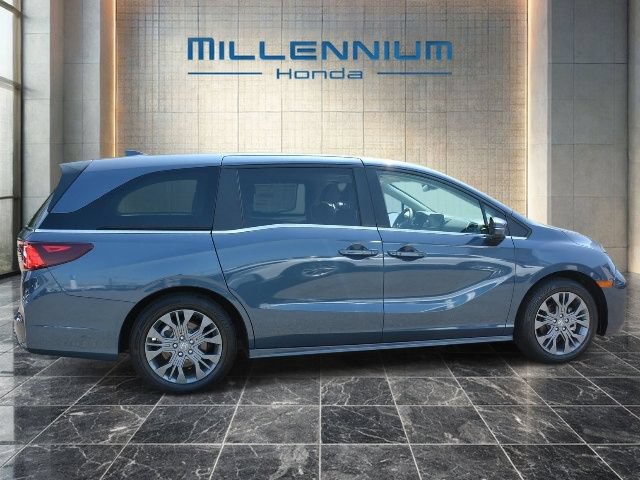 Certified 2026 Honda Odyssey Touring image 5