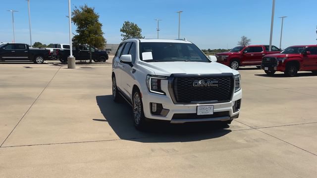 Used 2023 GMC Yukon Denali Ultimate AWD/4WD image 4