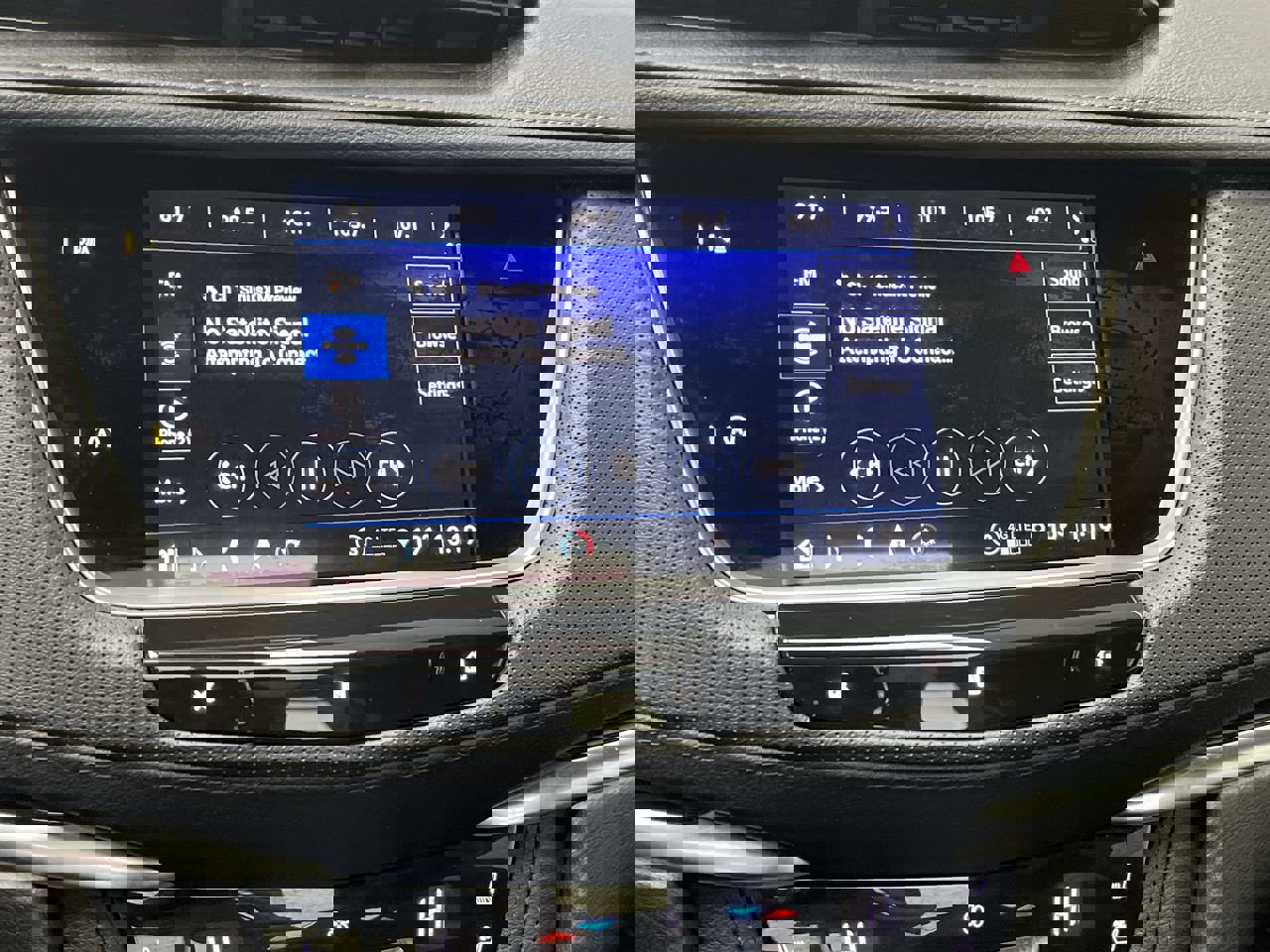 Used 2021 Cadillac XT5 Premium Luxury w/ LPO, Floor Liner Package image 18