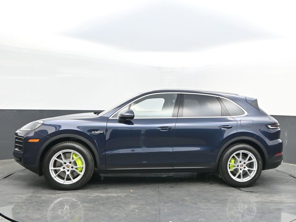New 2025 Porsche Cayenne E-Hybrid image 2