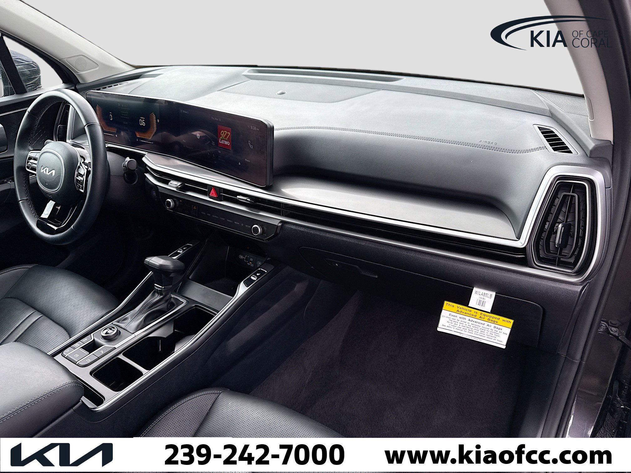 Certified 2025 Kia Sorento S image 14