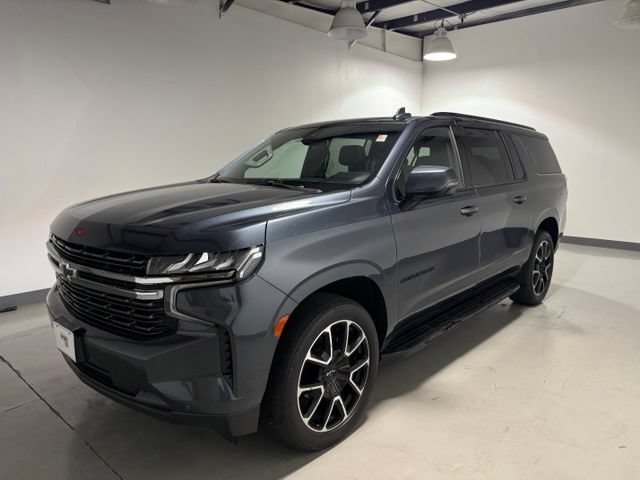 Used 2021 Chevrolet Suburban RST w/ Luxury Package AWD/4WD image 3
