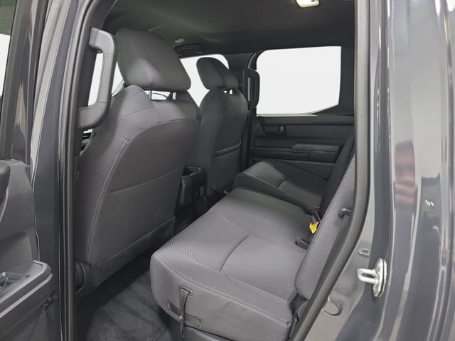 Certified 2024 Toyota Tacoma SR5 AWD/4WD image 10