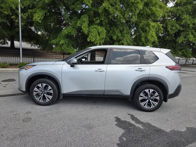 Used 2023 Nissan Rogue SV FWD image 2