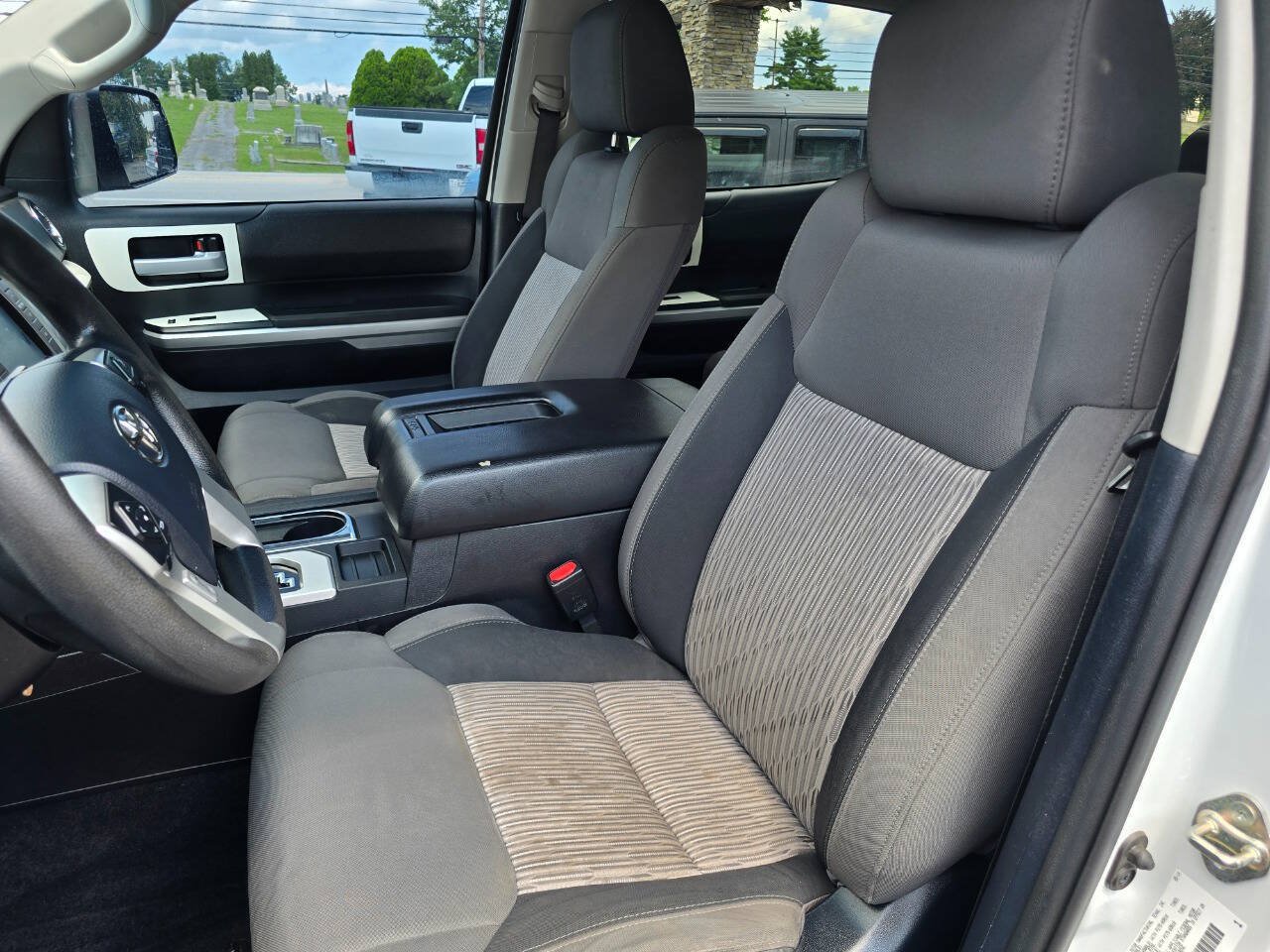Used 2014 Toyota Tundra SR5 w/ TRD Off Road Package AWD/4WD image 13