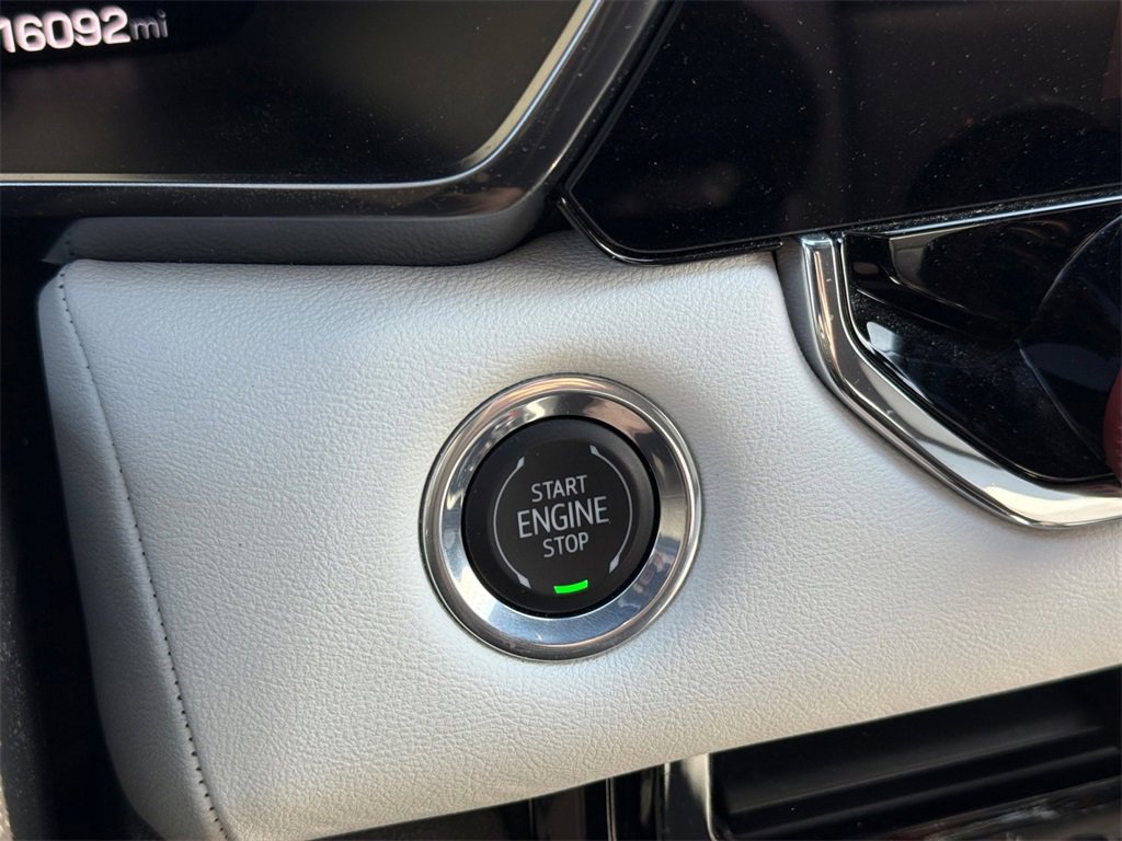 Used 2023 GMC Canyon AT4X image 29