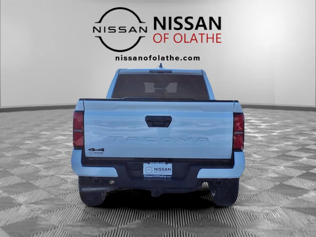 Used 2025 Toyota Tacoma SR5 image 30