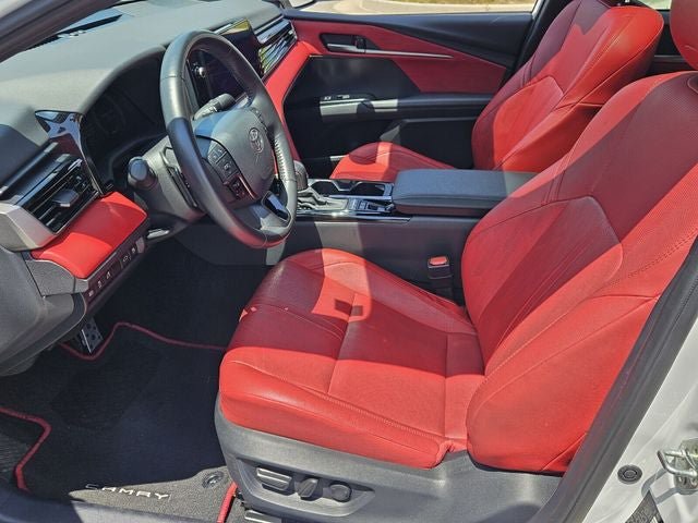 Used 2025 Toyota Camry XSE FWD image 17