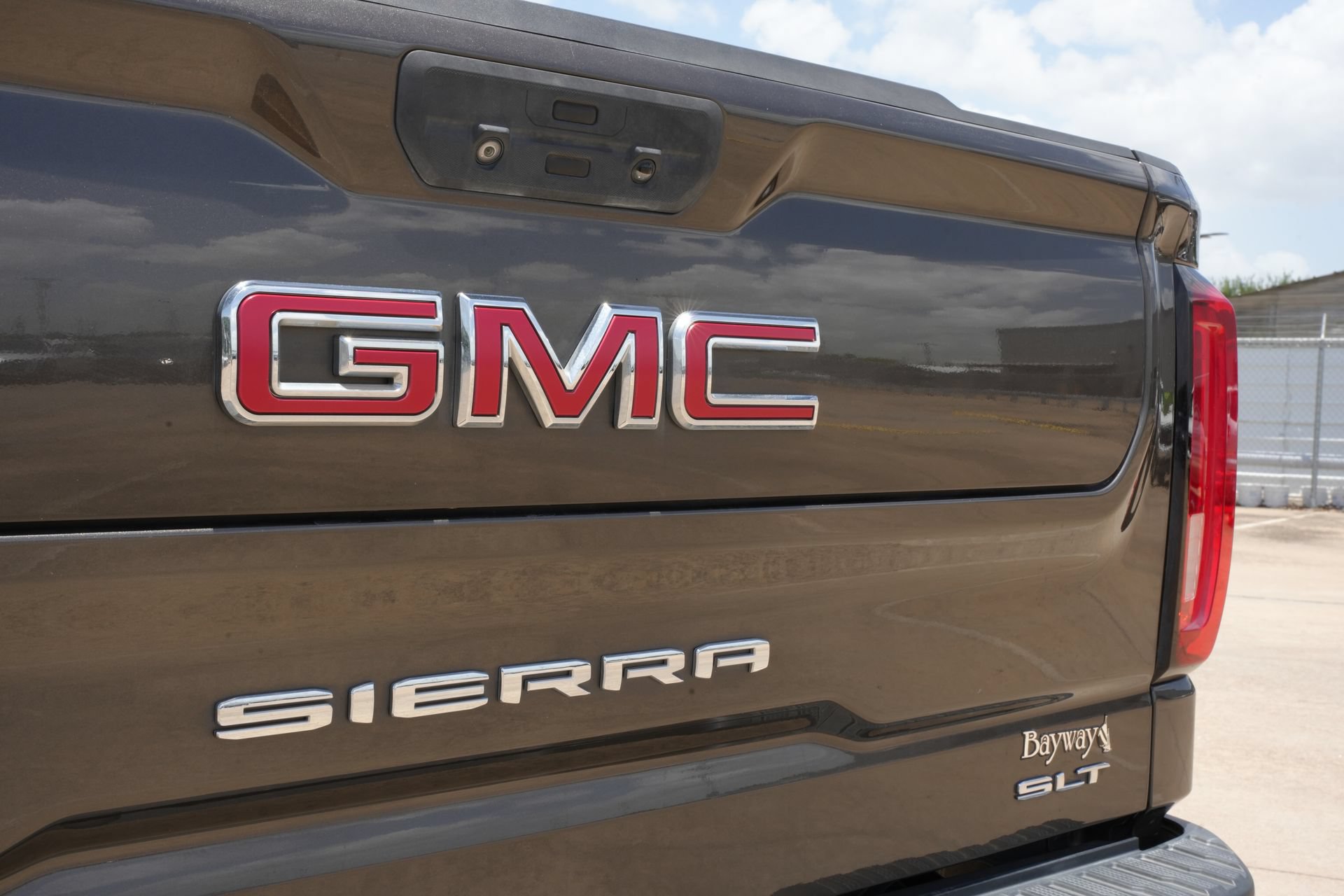 Used 2019 GMC Sierra 1500 SLT RWD image 19
