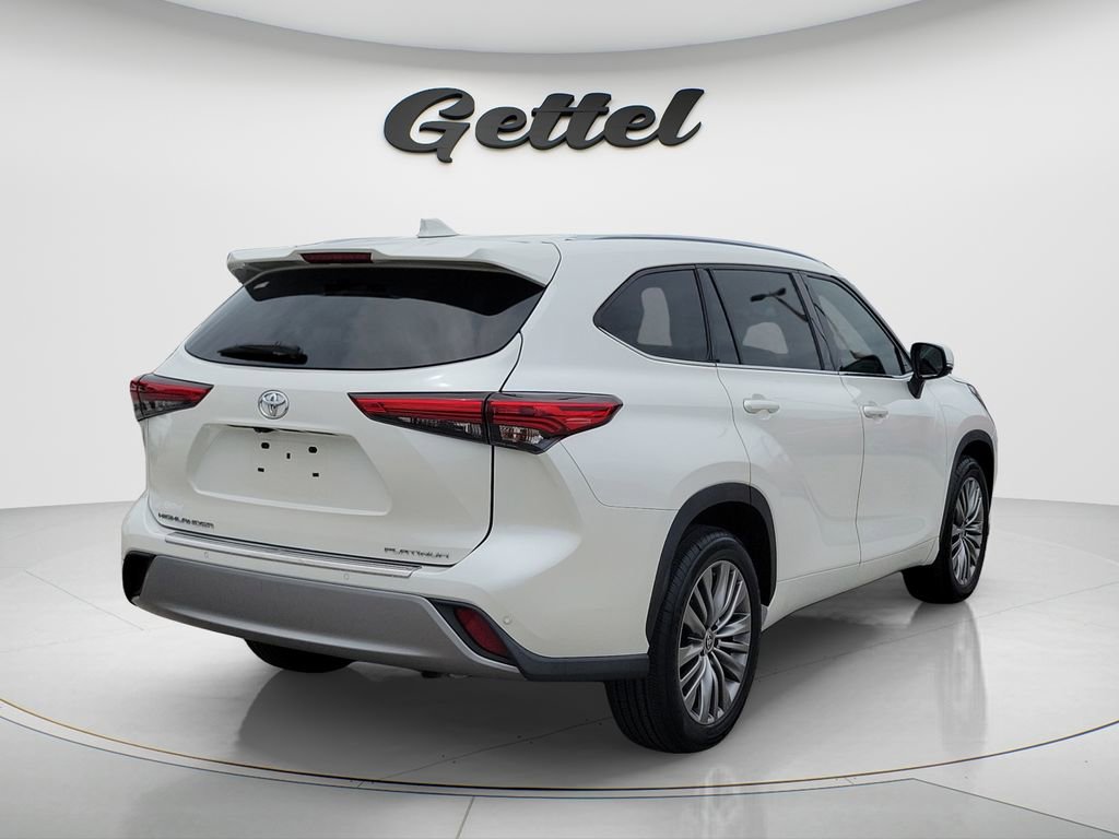 Certified 2020 Toyota Highlander Platinum FWD image 5
