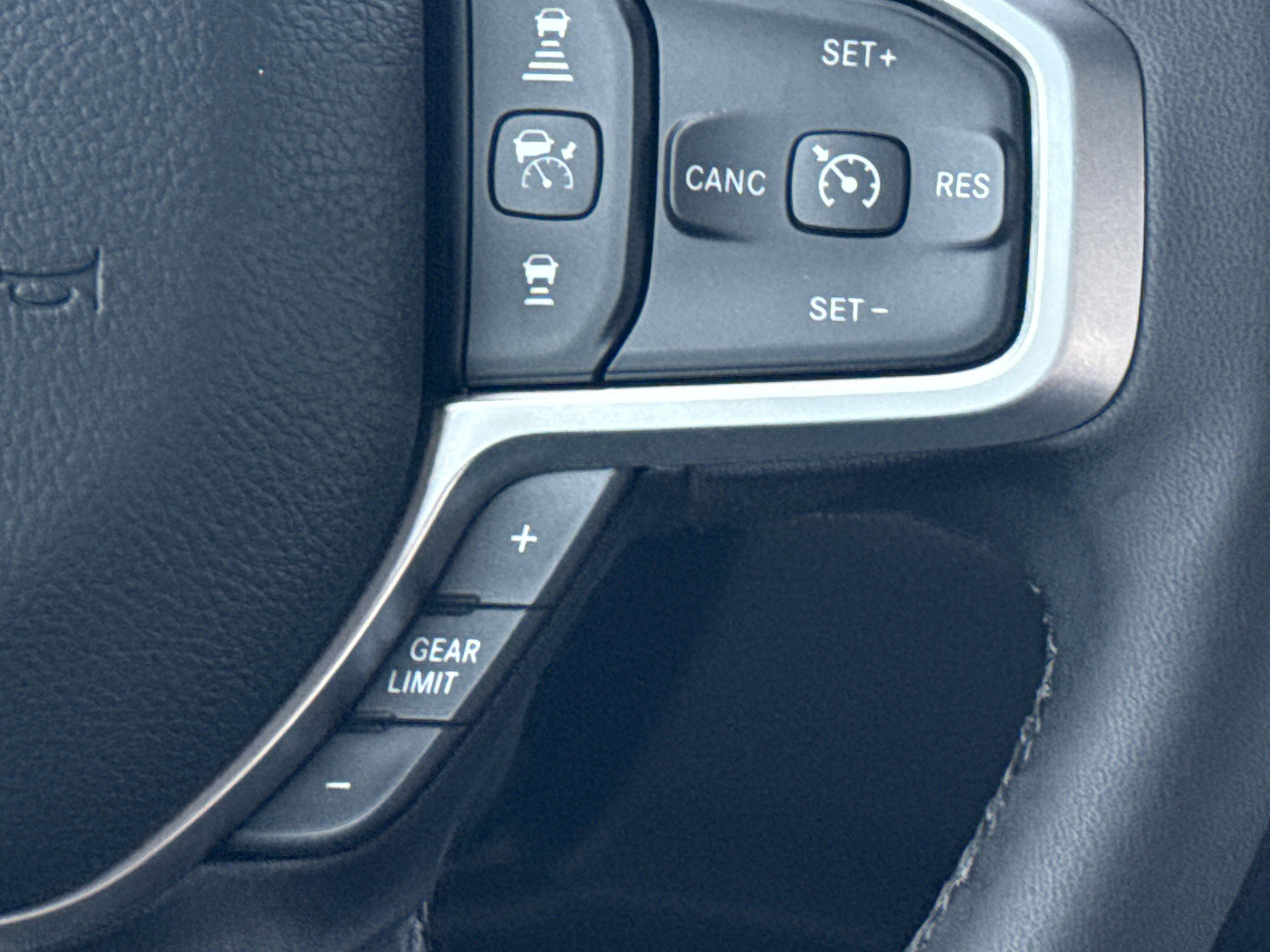 New 2026 RAM 3500 Big Horn AWD/4WD image 21