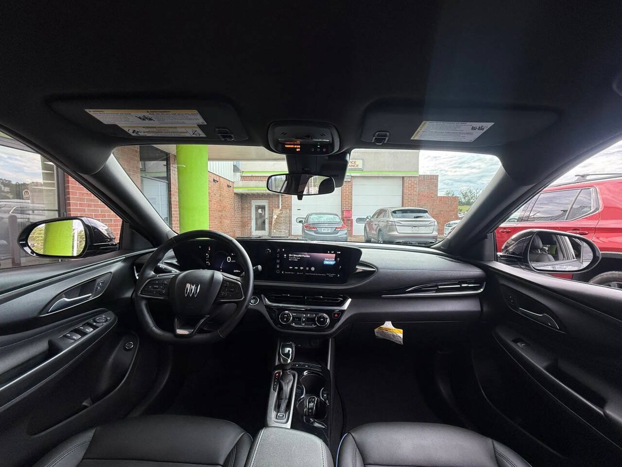 Used 2024 Buick Envista Sport Touring w/ Convenience I Package FWD image 28