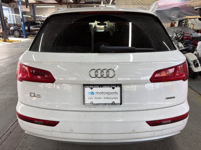 Used 2019 Audi Q5 2.0T Premium Plus w/ Premium Plus Package AWD/4WD image 3
